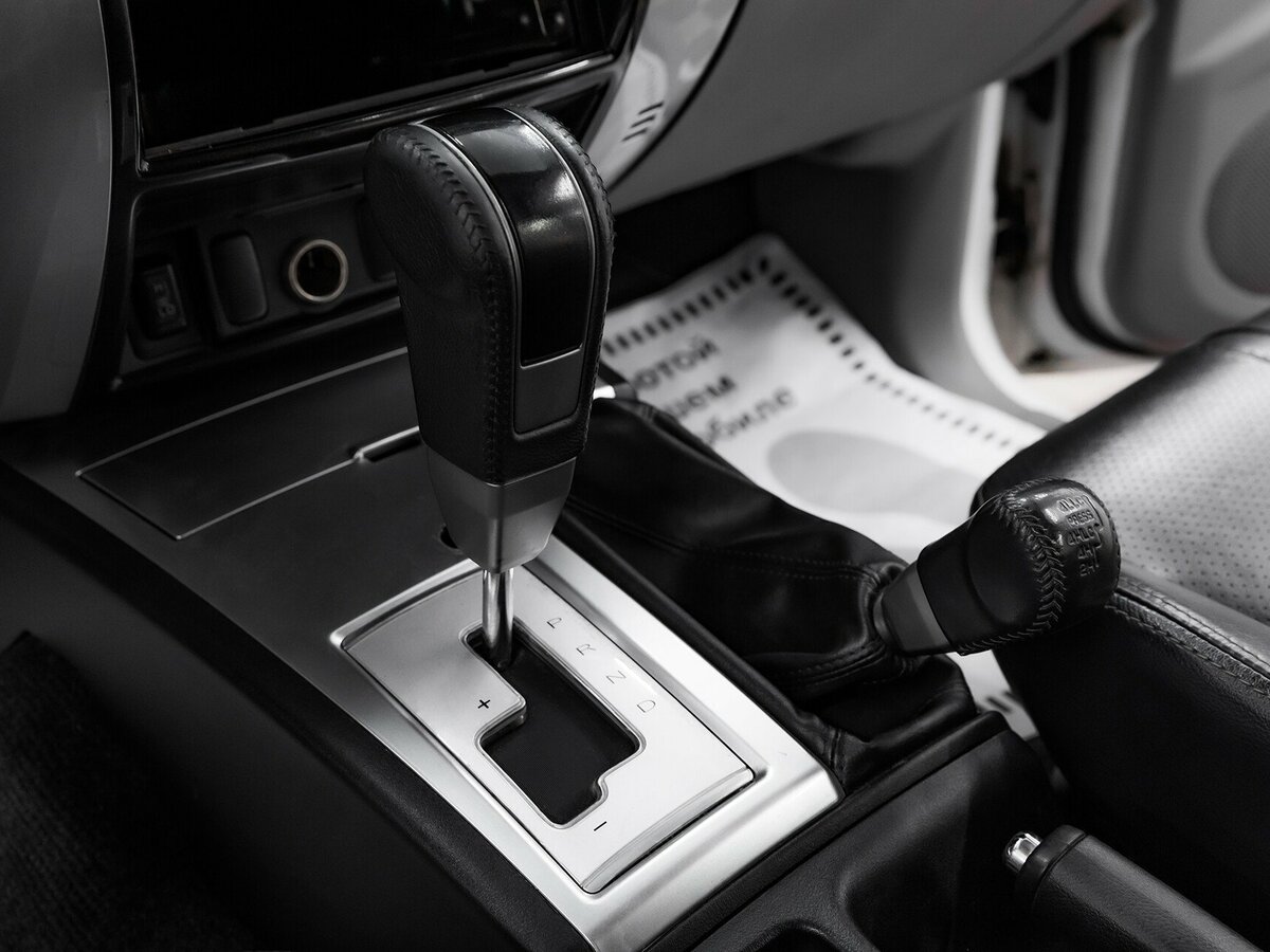 Mitsubishi Pajero Sport, 2013