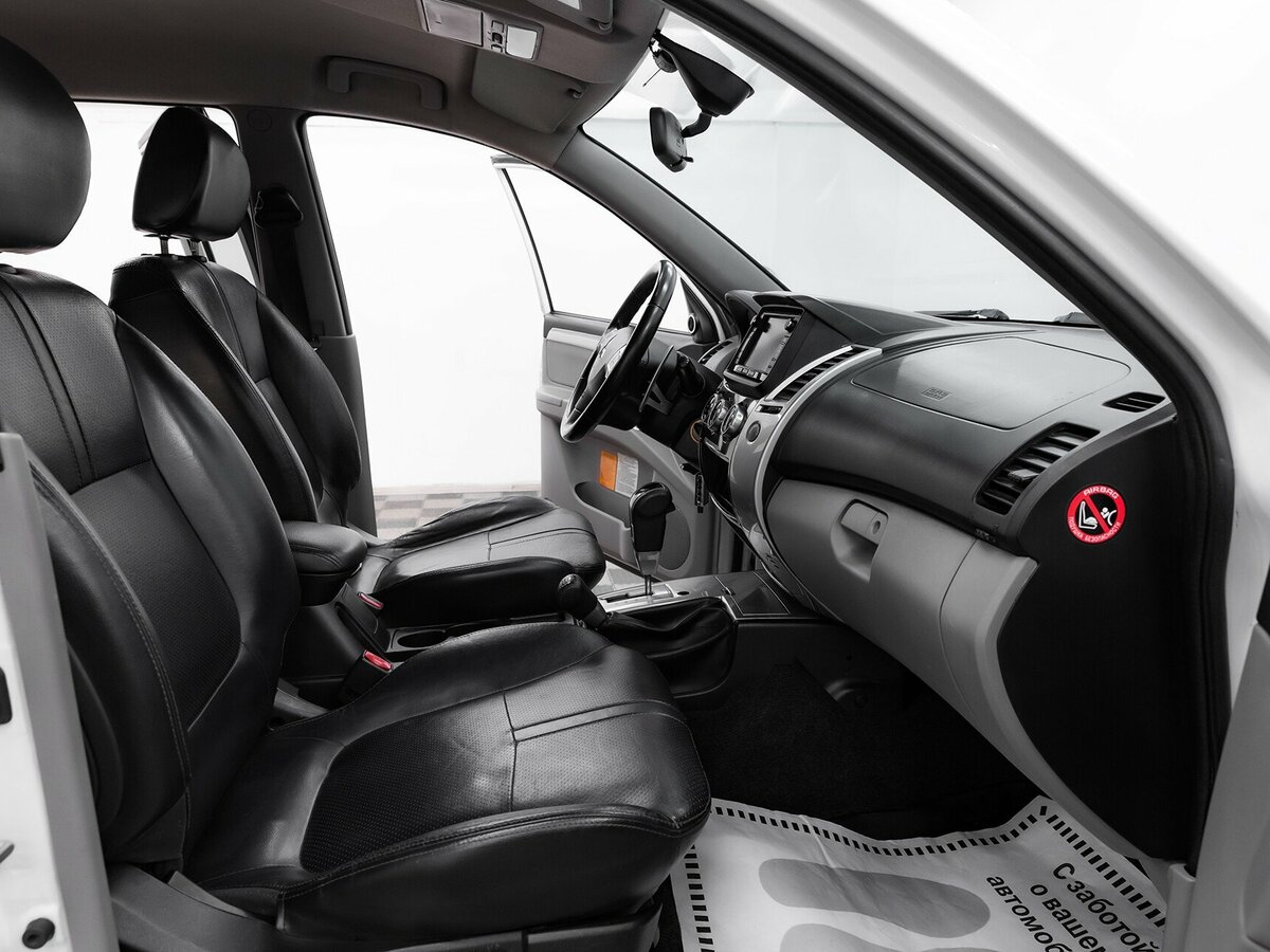 Mitsubishi Pajero Sport, 2013