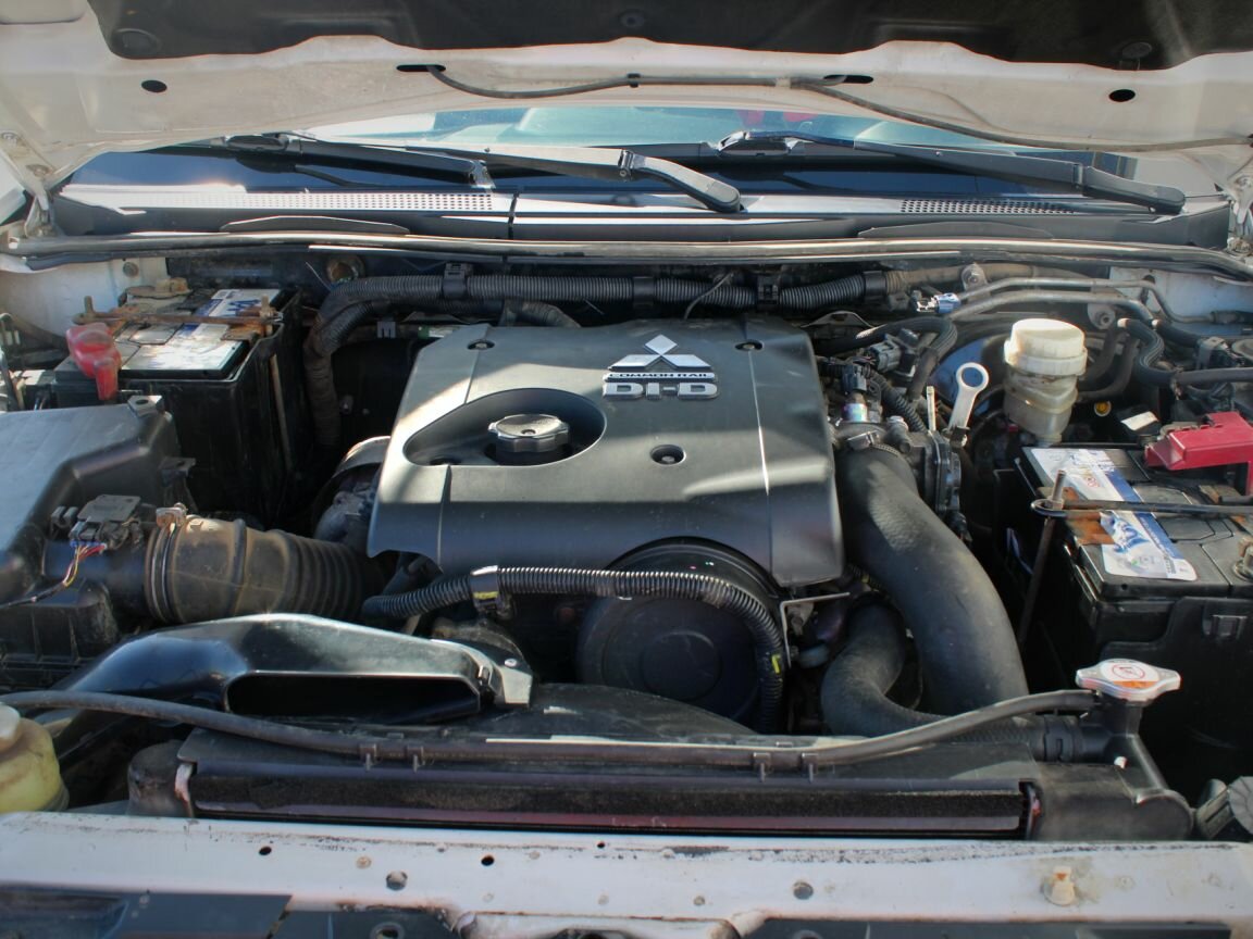 Mitsubishi Pajero Sport, 2013