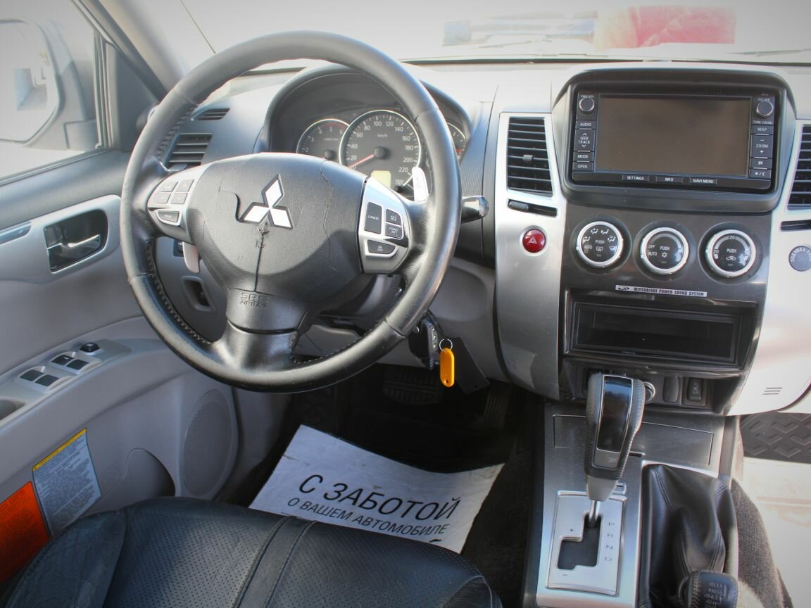 Mitsubishi Pajero Sport, 2013
