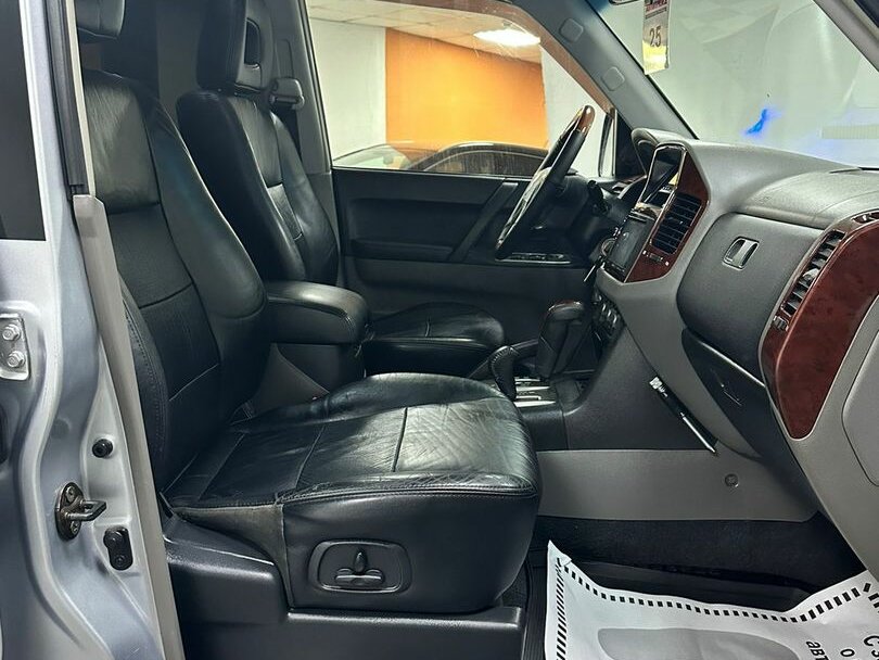 Mitsubishi Pajero, 2005