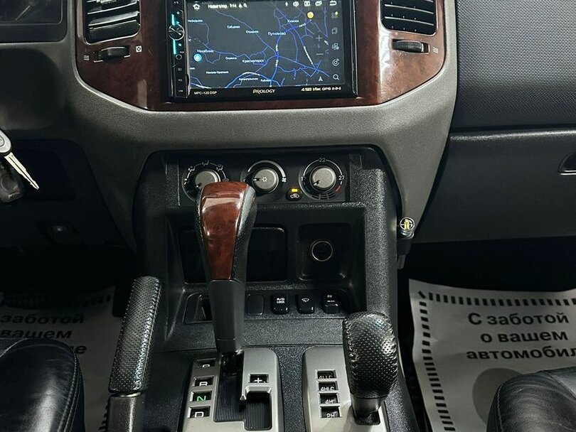 Mitsubishi Pajero, 2005