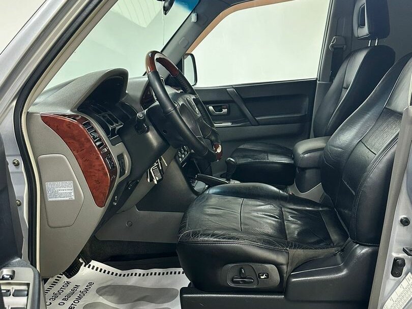 Mitsubishi Pajero, 2005