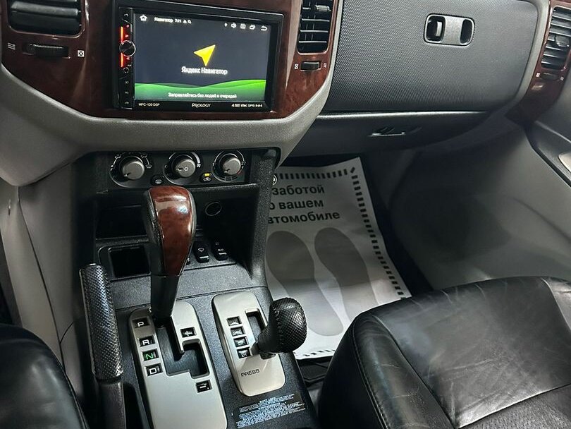 Mitsubishi Pajero, 2005