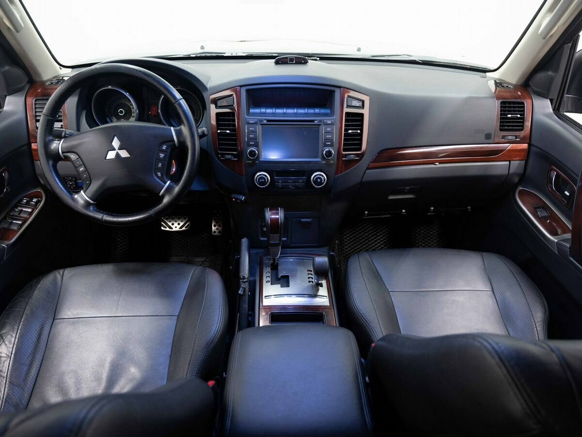 Mitsubishi Pajero, 2012