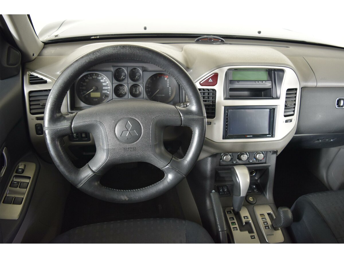 Mitsubishi Pajero, 2005