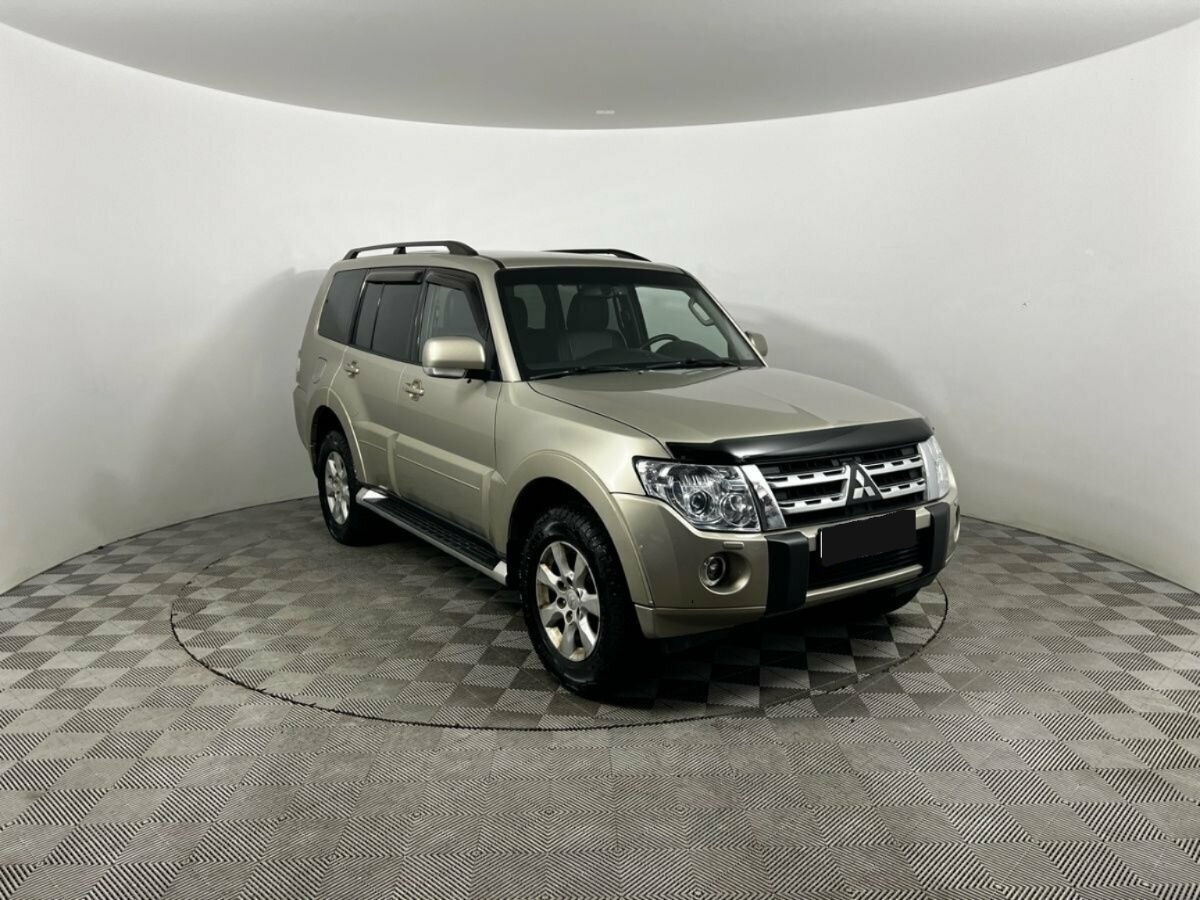 Mitsubishi Pajero, 2012