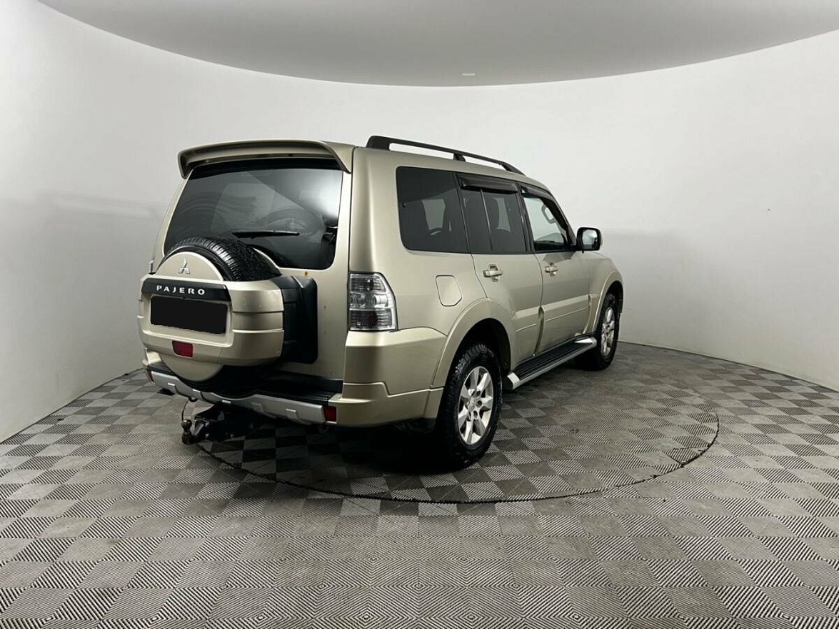 Mitsubishi Pajero, 2012