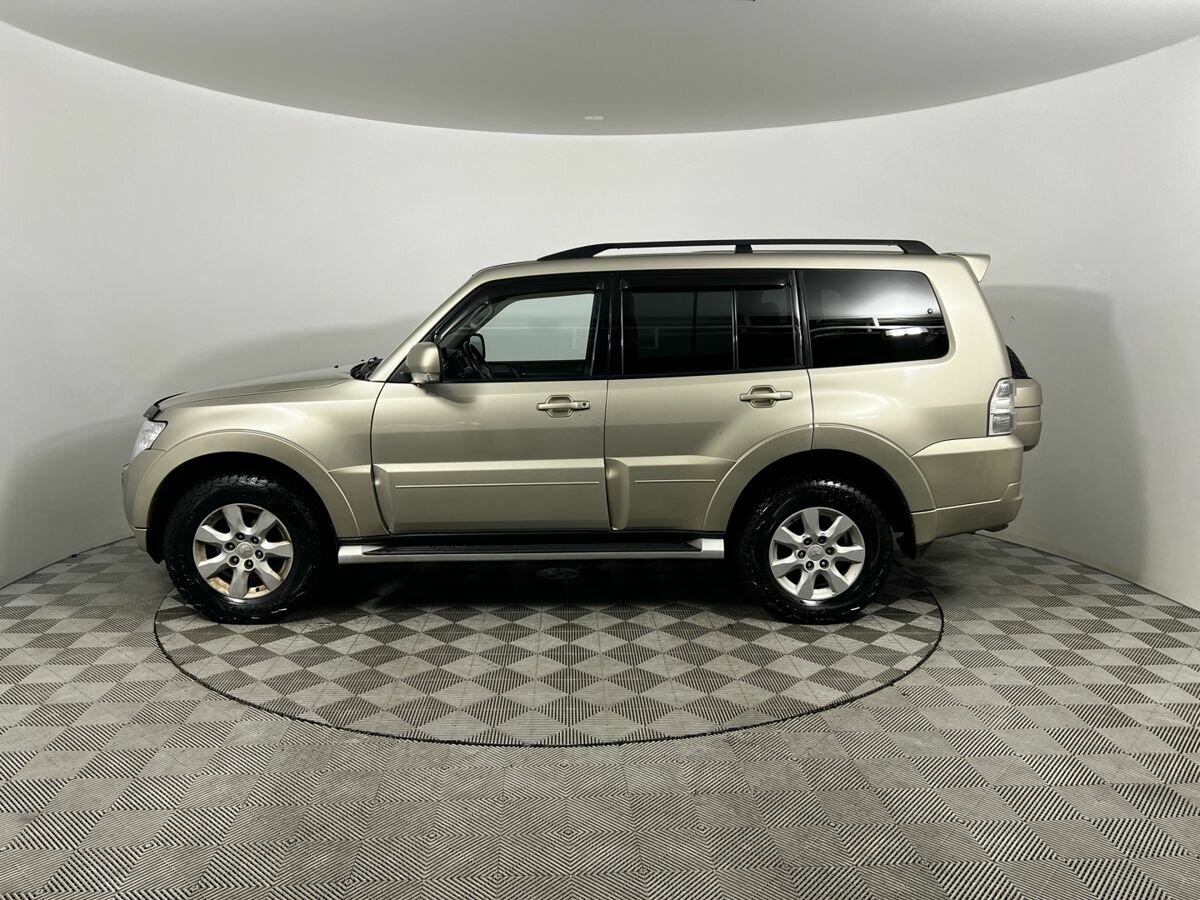 Mitsubishi Pajero, 2012
