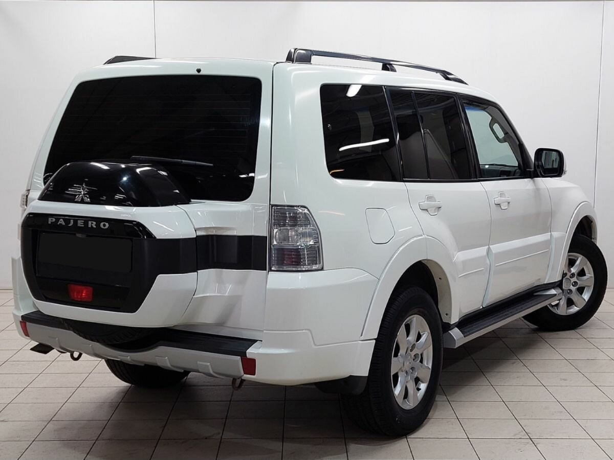 Mitsubishi Pajero, 2015