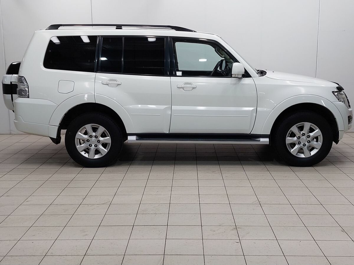 Mitsubishi Pajero, 2015