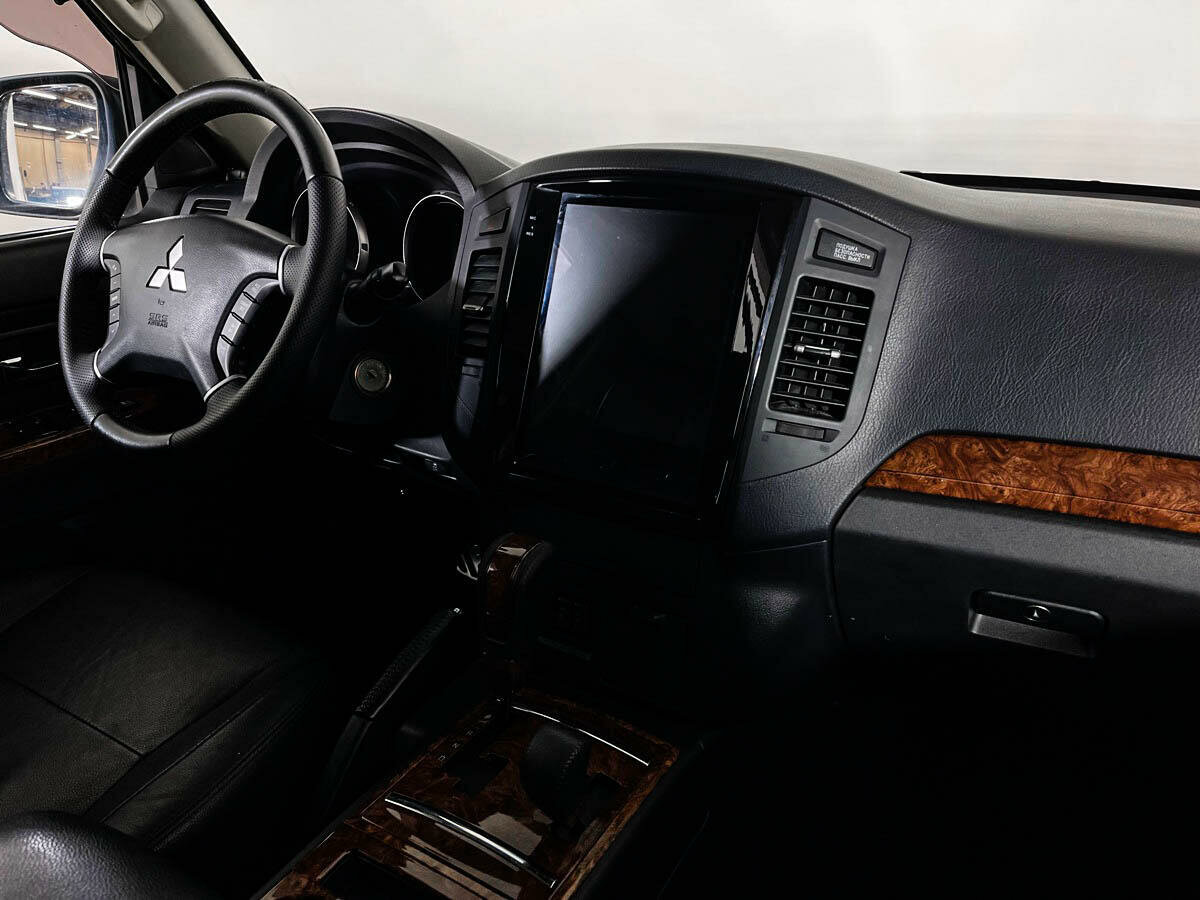 Mitsubishi Pajero, 2014