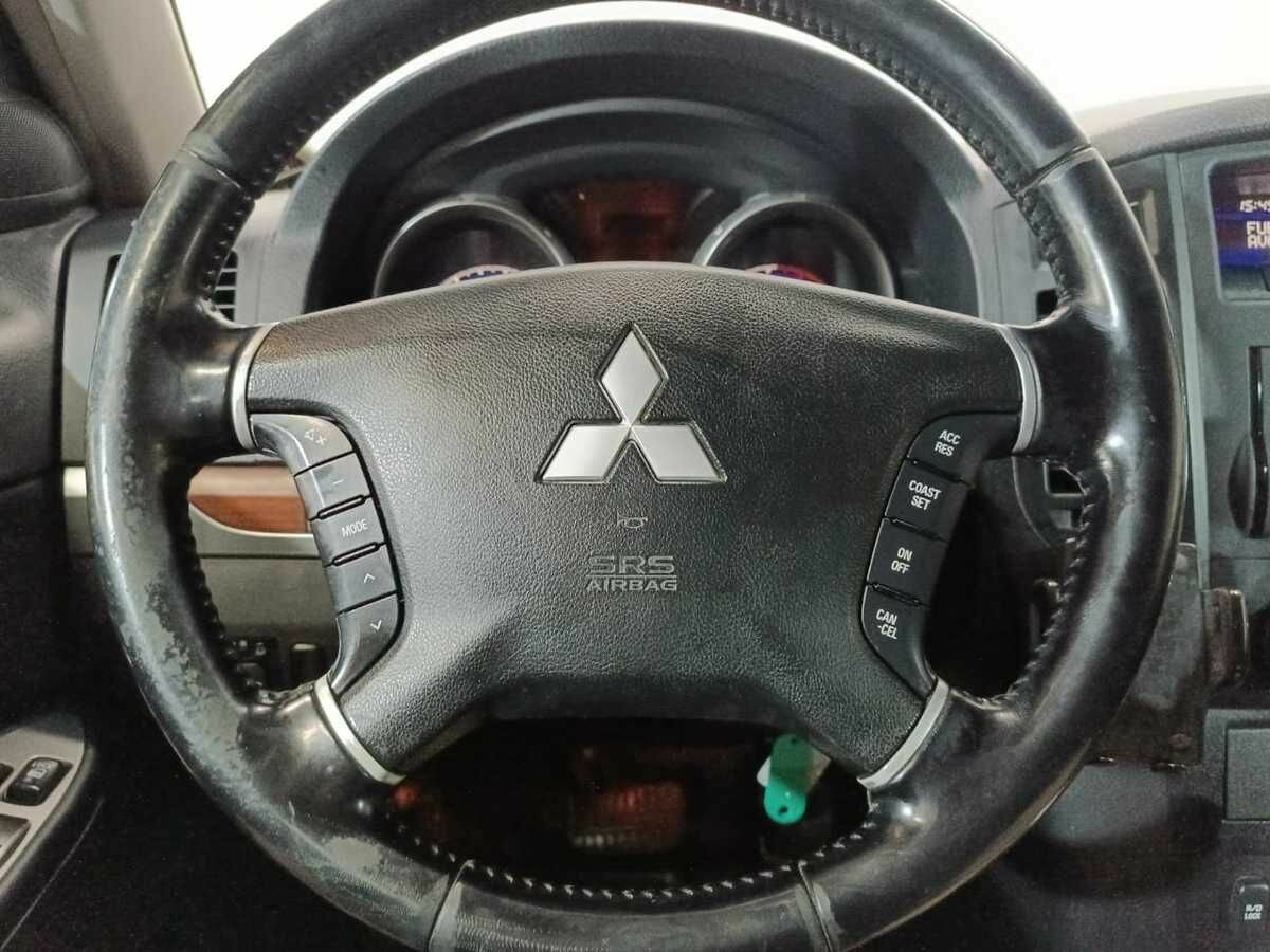 Mitsubishi Pajero, 2008