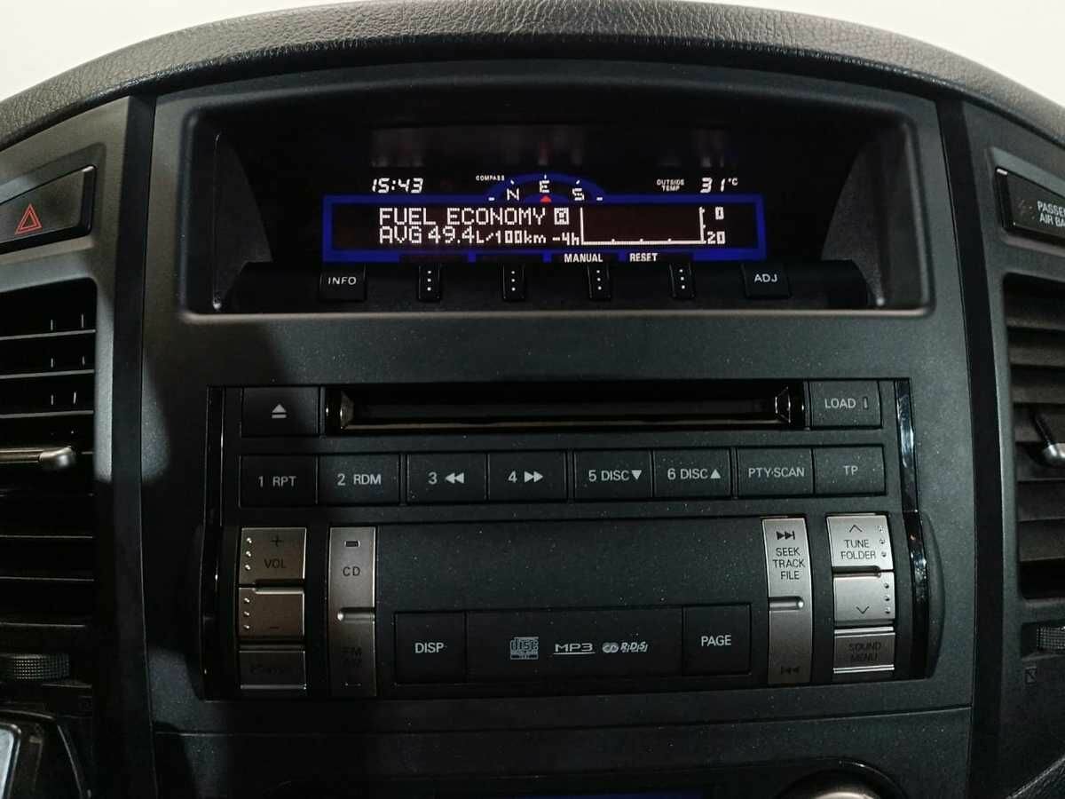 Mitsubishi Pajero, 2008