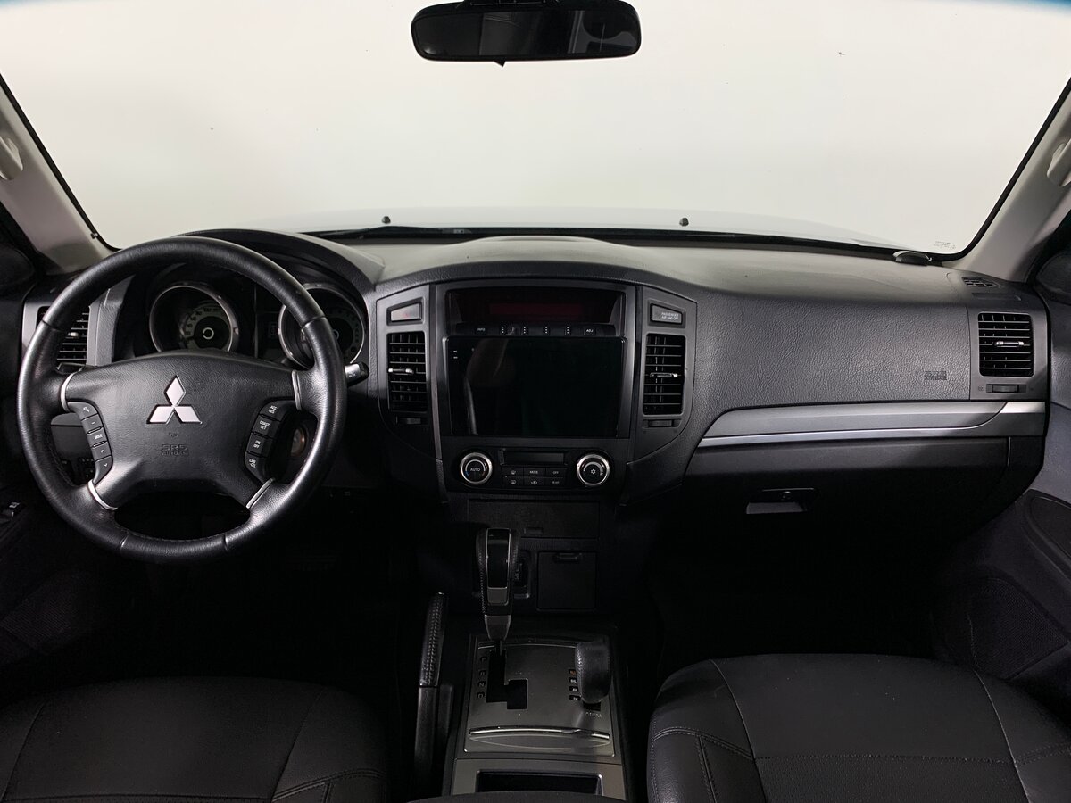 Mitsubishi Pajero, 2010