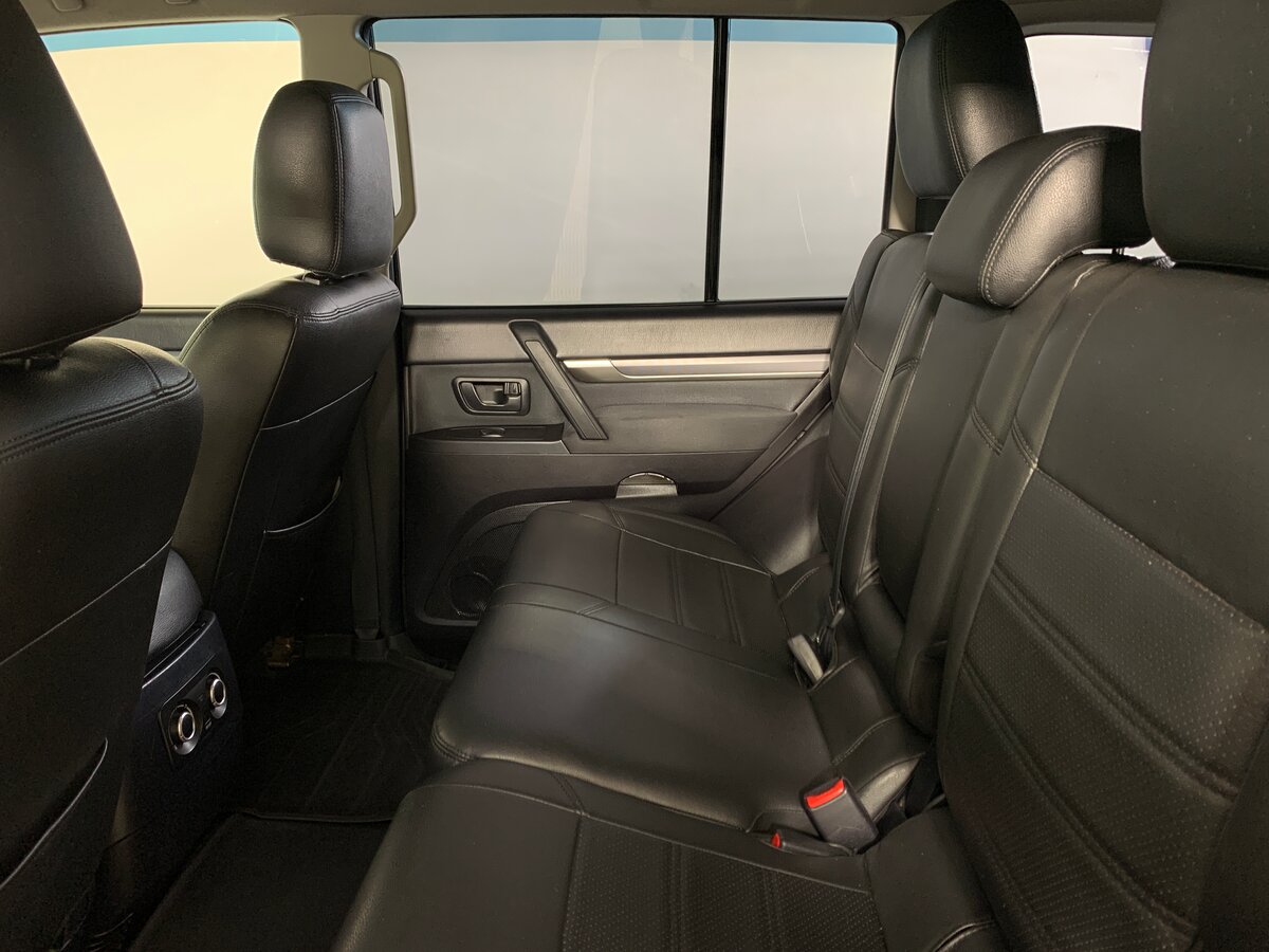 Mitsubishi Pajero, 2010