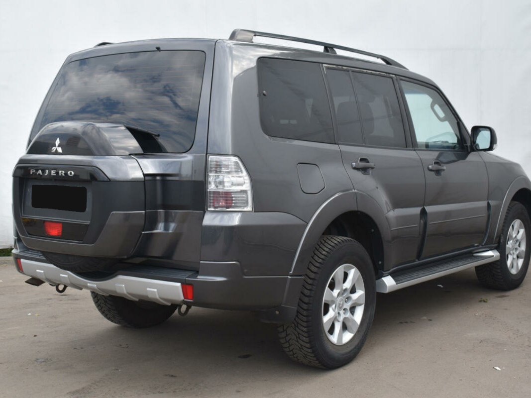 Mitsubishi Pajero, 2015