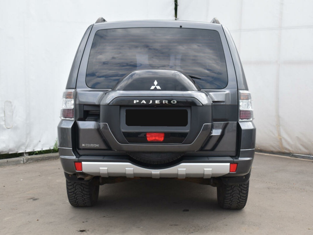 Mitsubishi Pajero, 2015