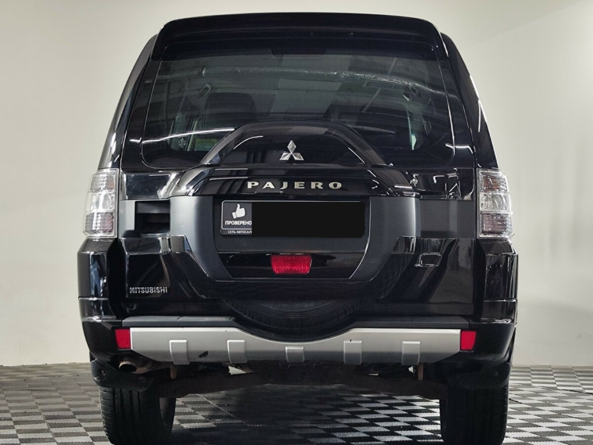 Mitsubishi Pajero, 2015