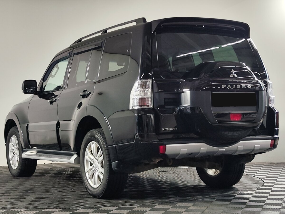 Mitsubishi Pajero, 2015