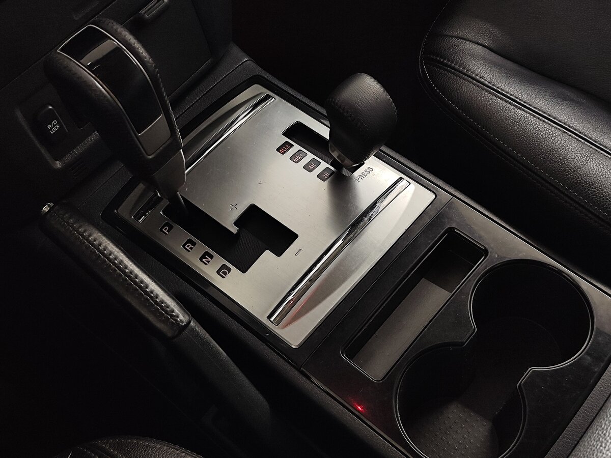 Mitsubishi Pajero, 2015