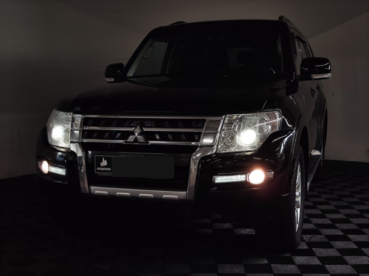 Mitsubishi Pajero, 2015