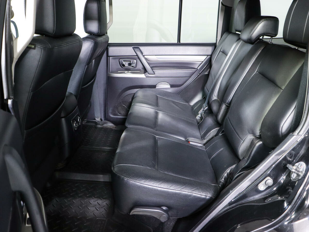 Mitsubishi Pajero, 2012