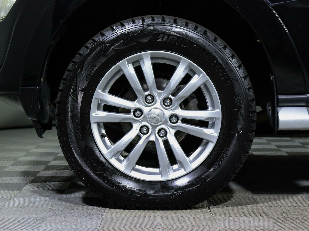 Mitsubishi Pajero, 2012