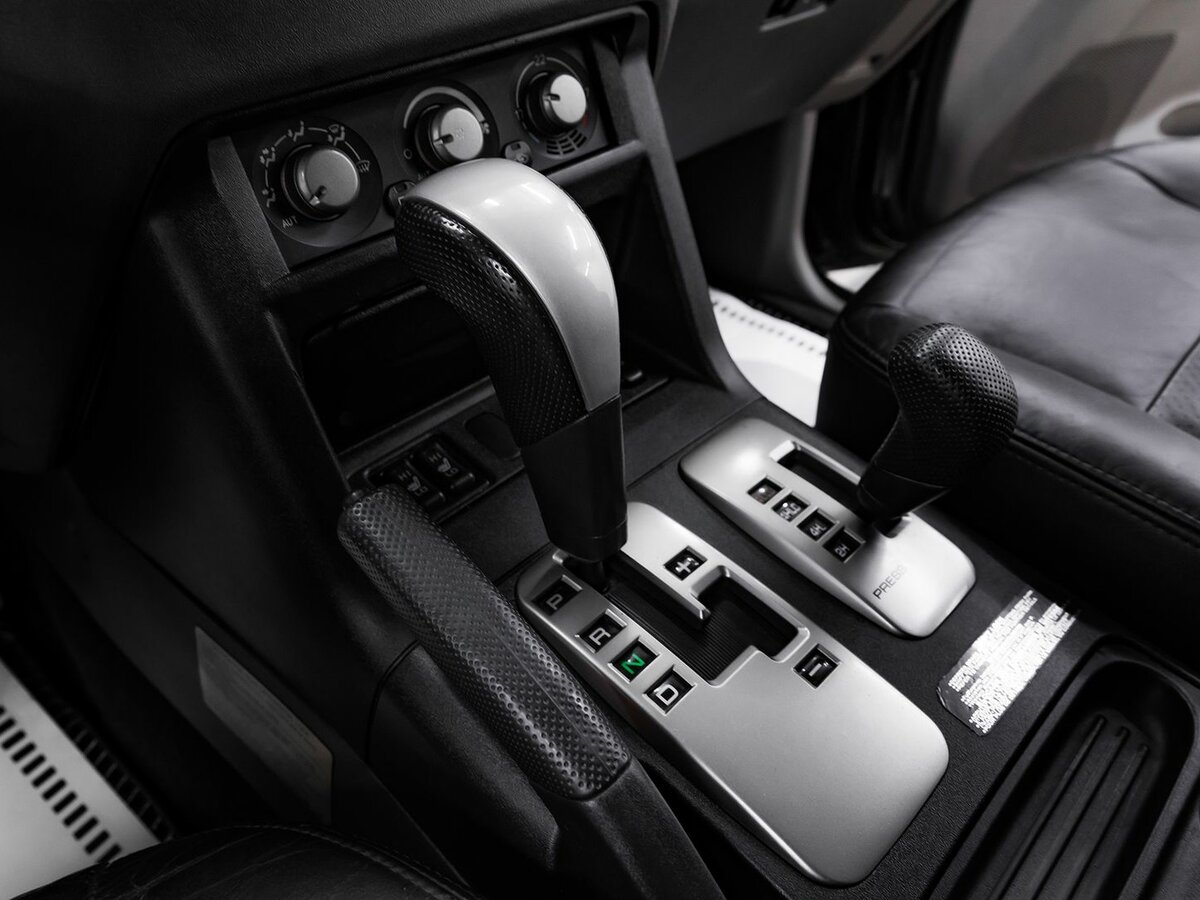 Mitsubishi Pajero, 2003