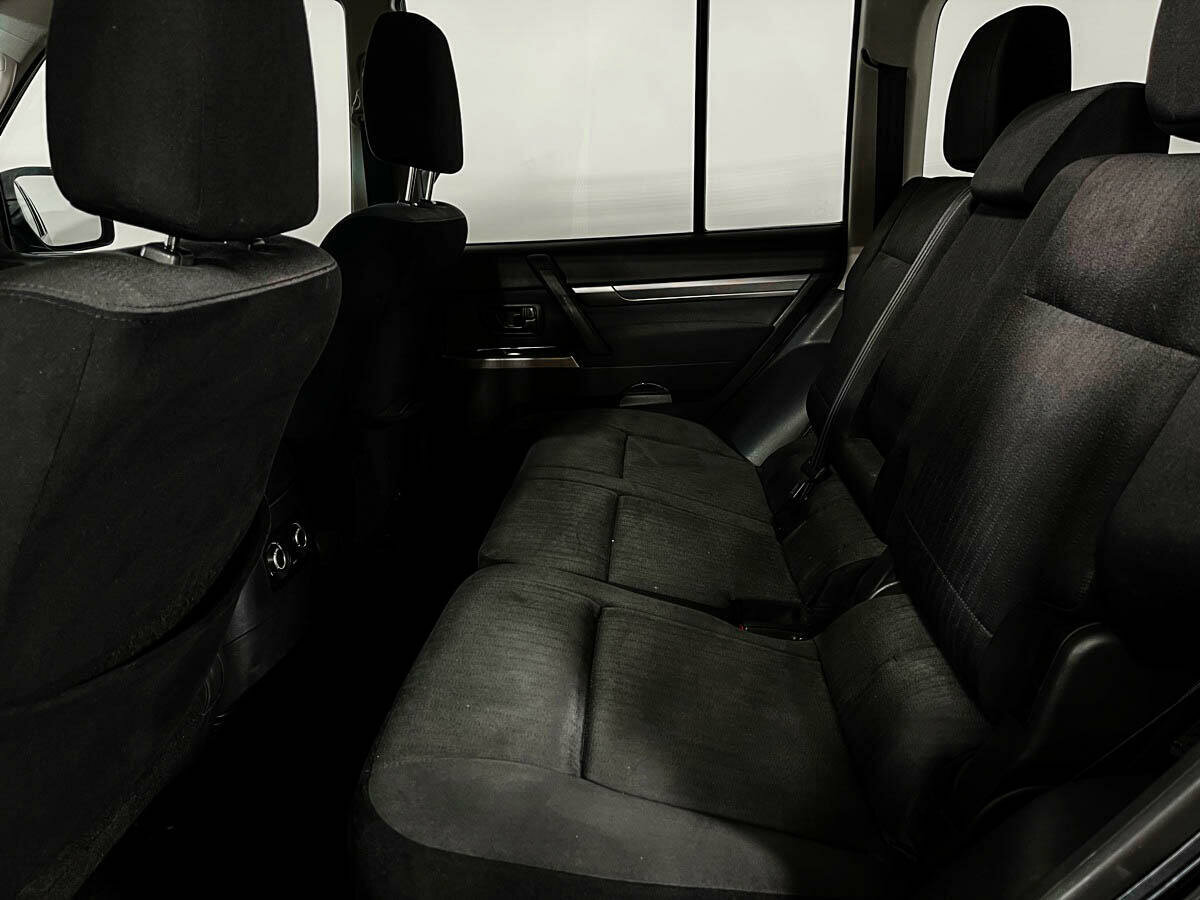 Mitsubishi Pajero, 2015