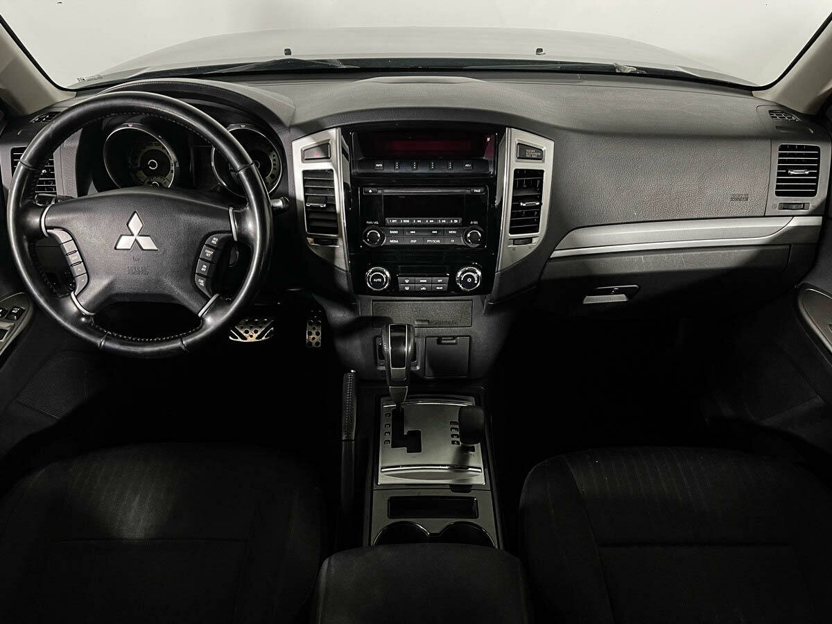 Mitsubishi Pajero, 2015