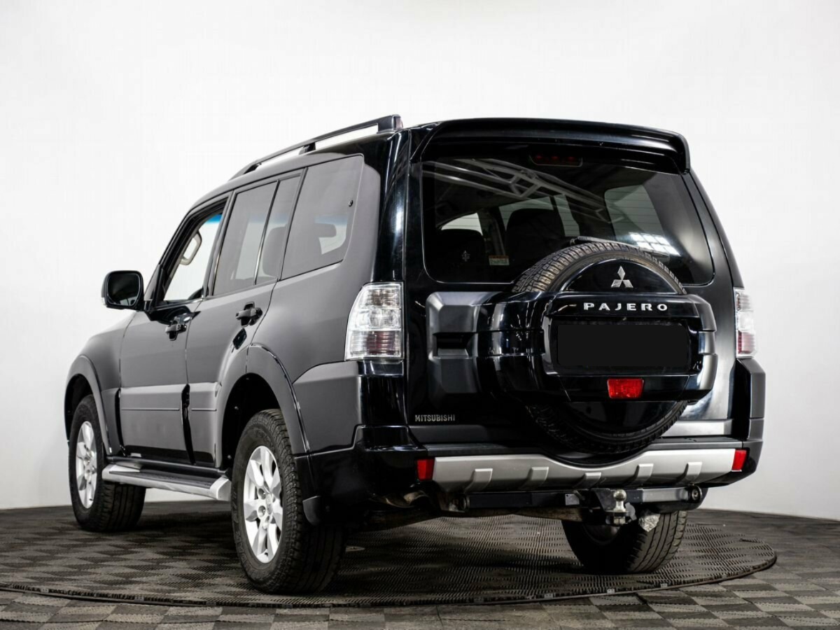 Mitsubishi Pajero, 2011