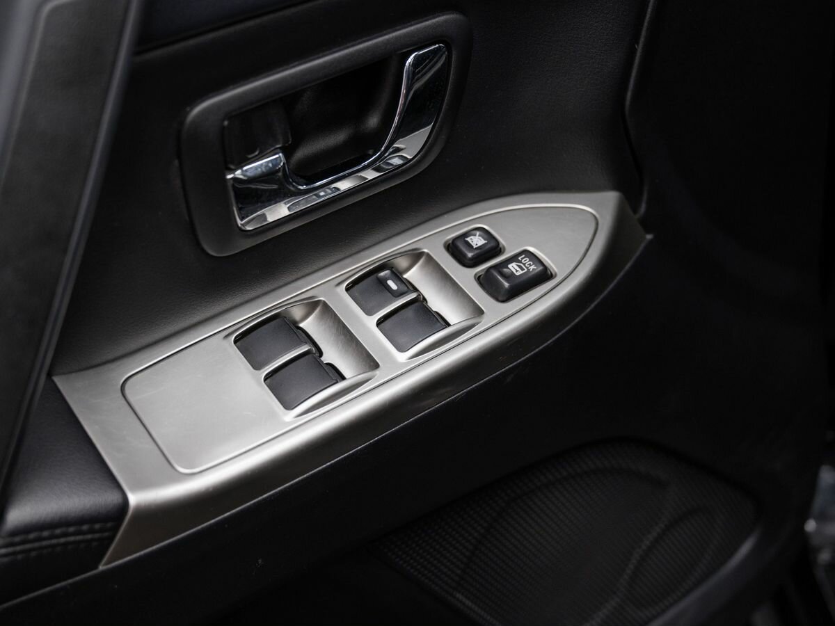 Mitsubishi Pajero, 2011