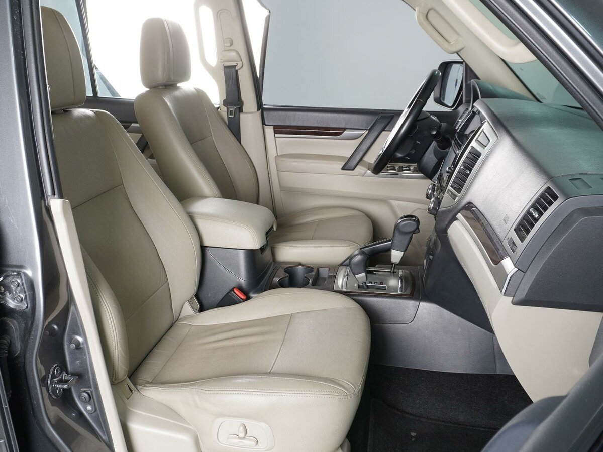 Mitsubishi Pajero, 2017