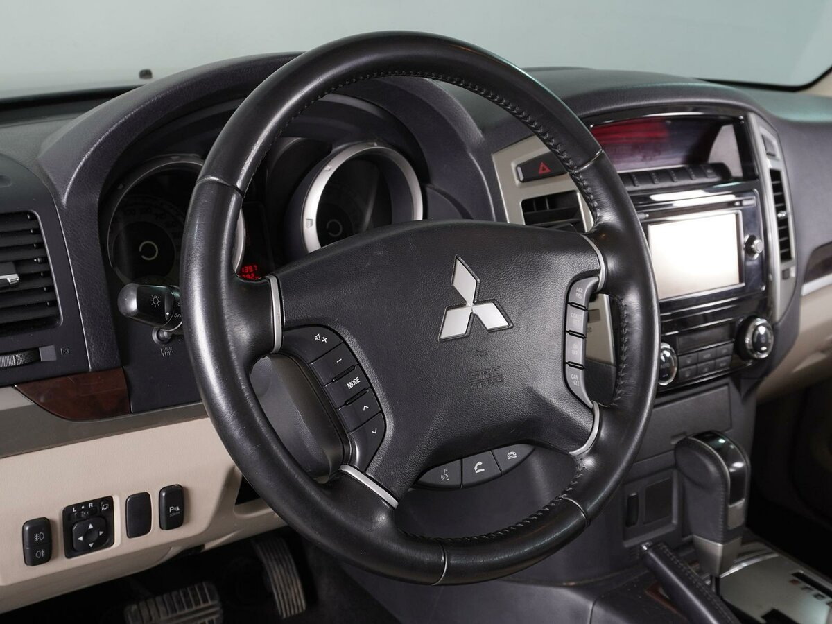 Mitsubishi Pajero, 2017