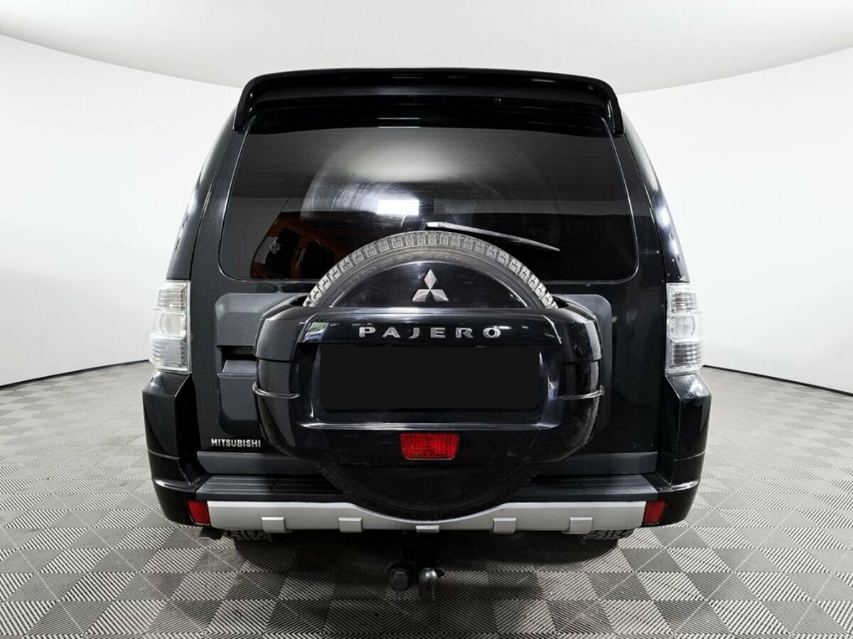 Mitsubishi Pajero, 2011