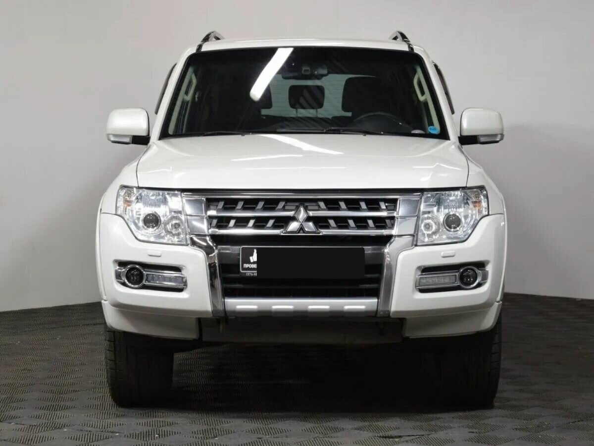 Mitsubishi Pajero, 2015