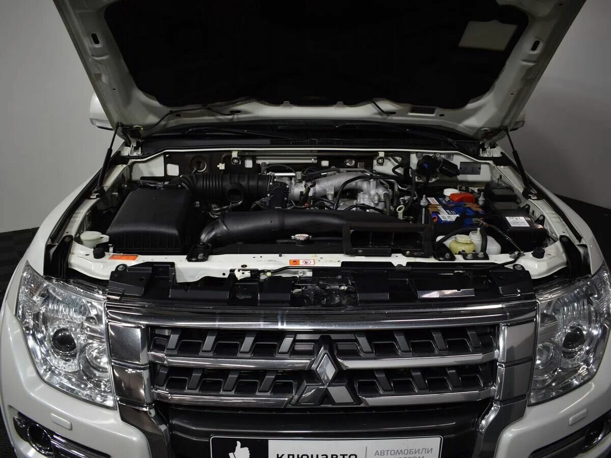 Mitsubishi Pajero, 2015