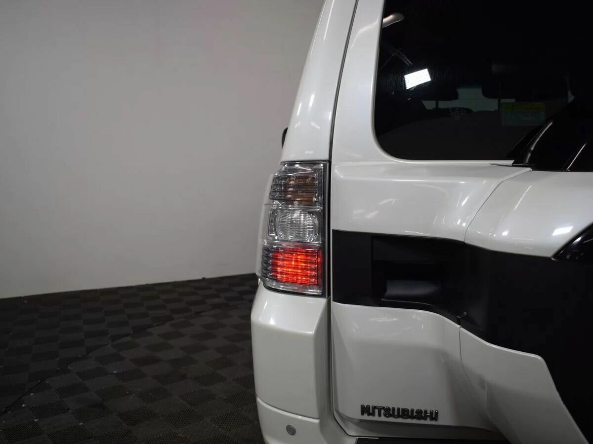 Mitsubishi Pajero, 2015