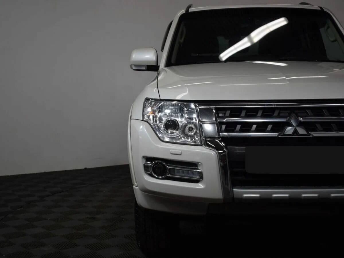 Mitsubishi Pajero, 2015