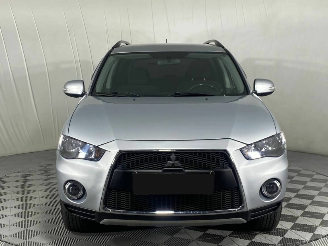 Mitsubishi Outlander, 2011