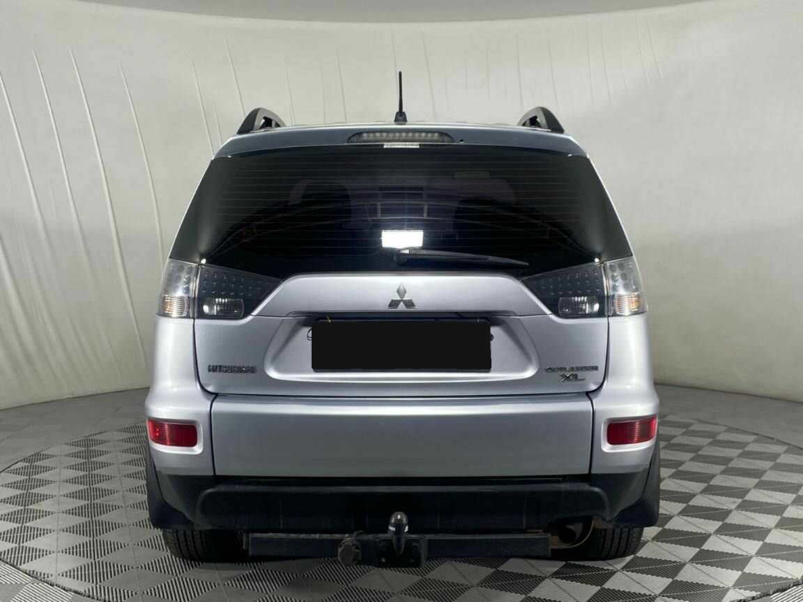 Mitsubishi Outlander, 2011