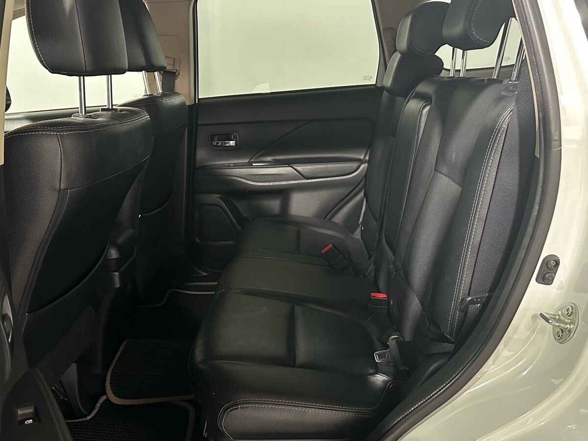 Mitsubishi Outlander, 2018