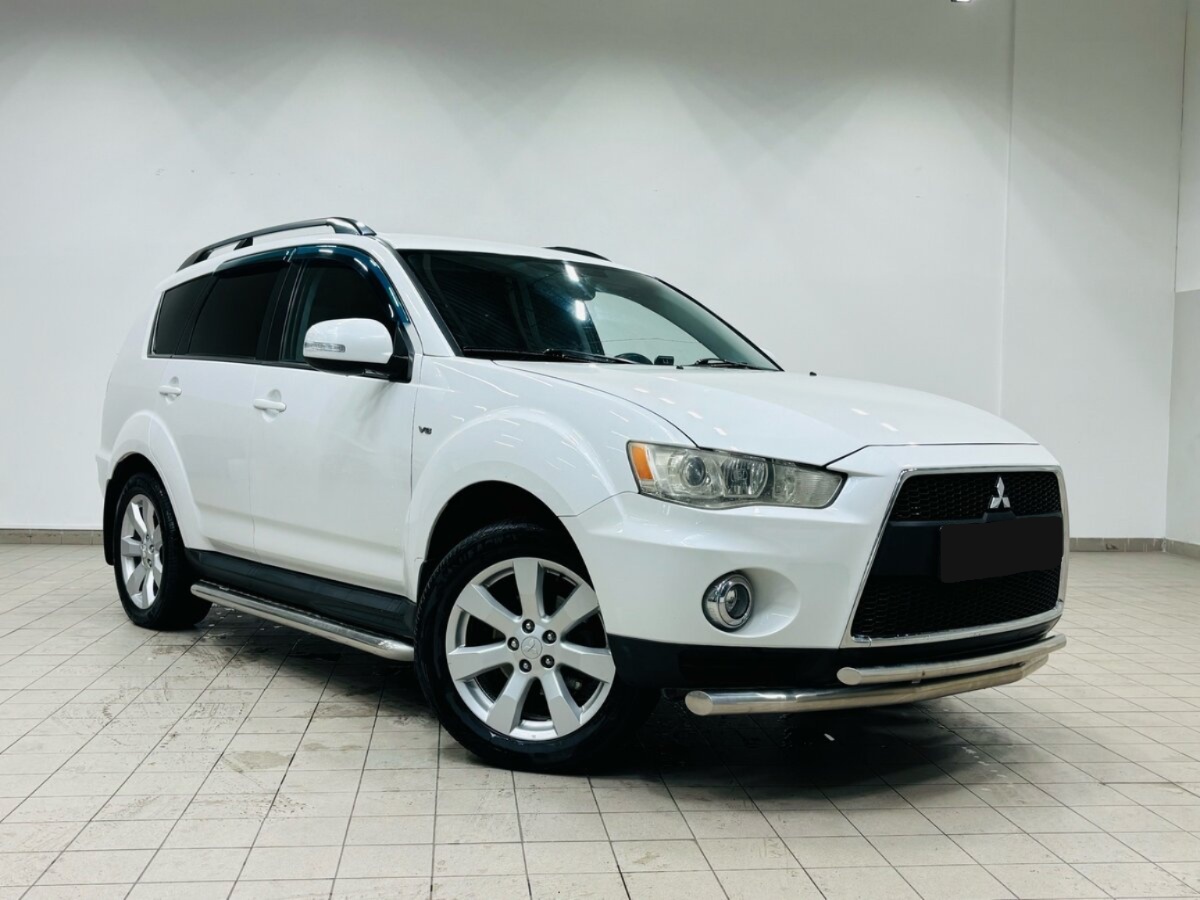 Mitsubishi Outlander, 2012