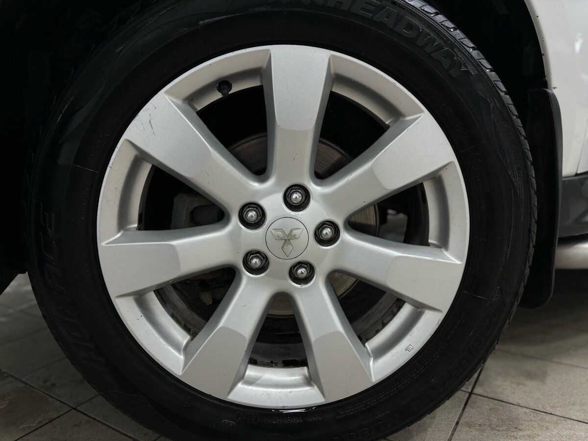 Mitsubishi Outlander, 2012