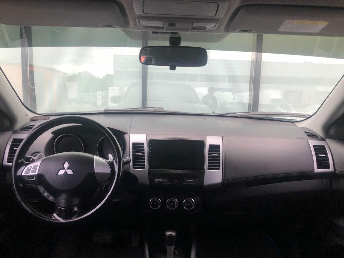 Mitsubishi Outlander, 2010