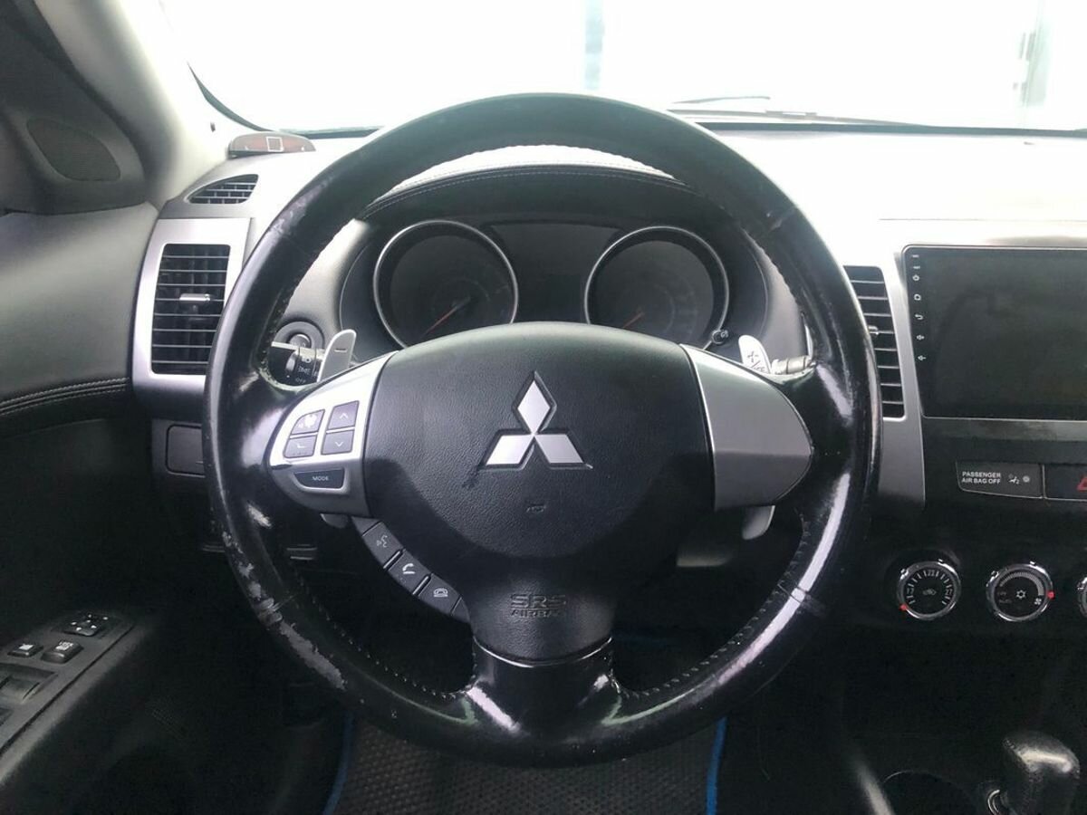 Mitsubishi Outlander, 2010