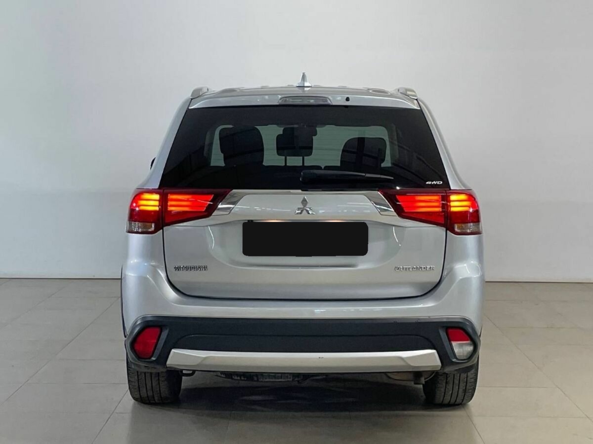 Mitsubishi Outlander, 2018