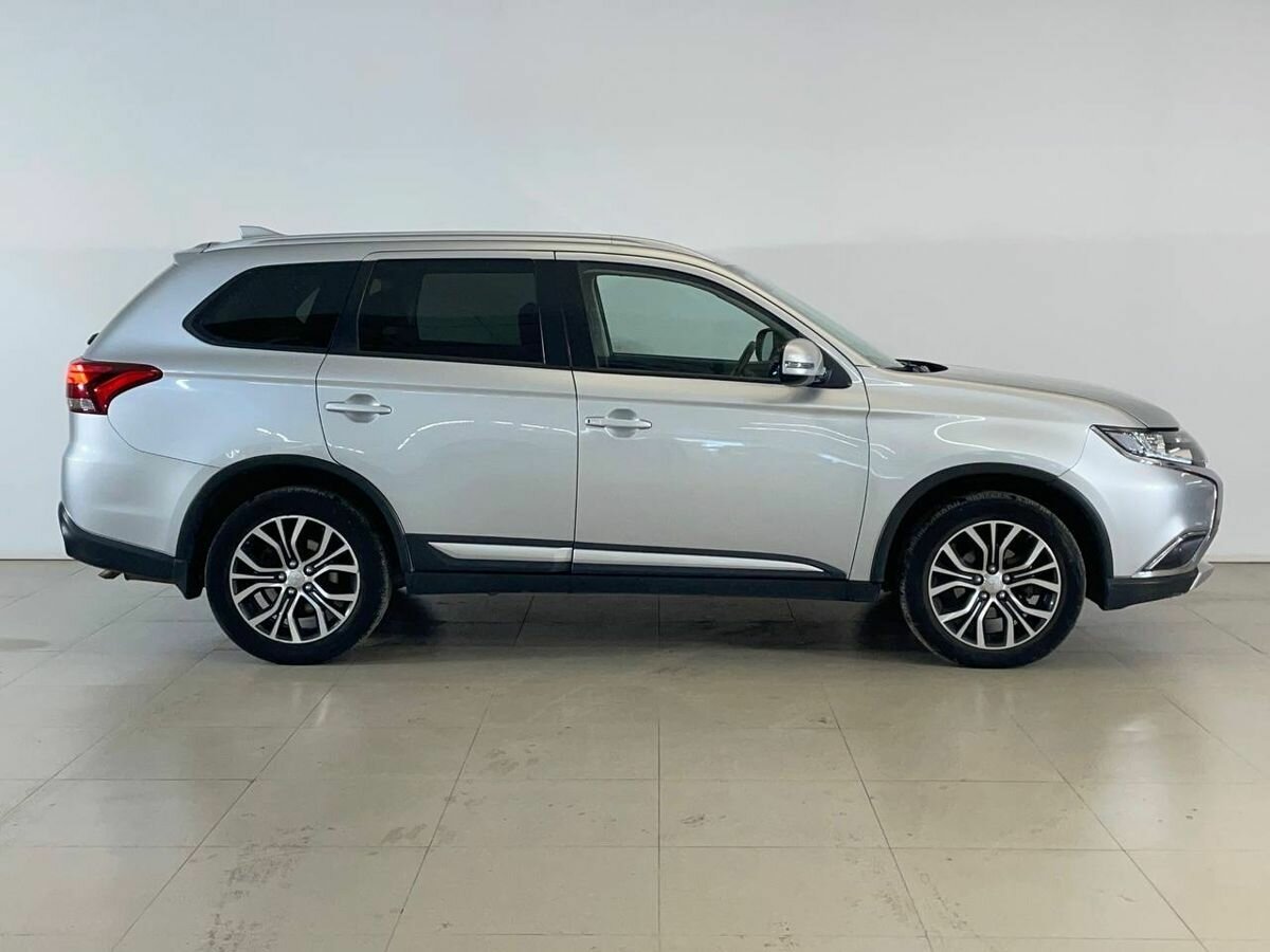 Mitsubishi Outlander, 2018