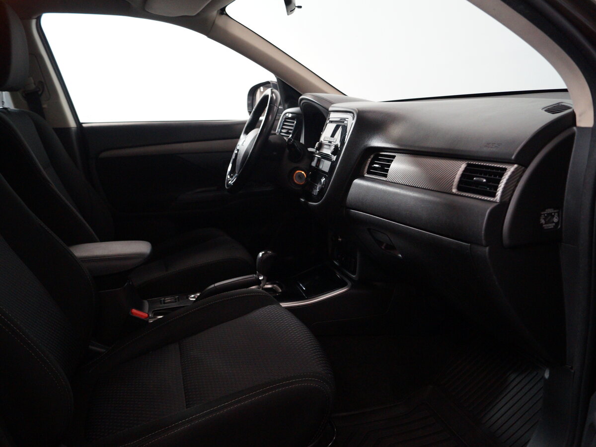 Mitsubishi Outlander, 2018